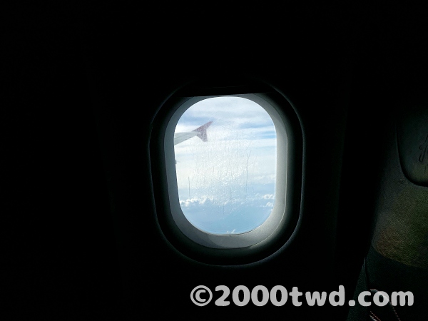 エアアジア機内から窓の風景