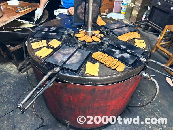 手焼きの煎餅