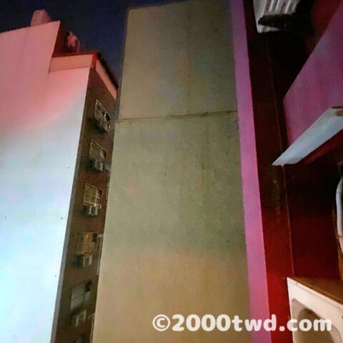 窓からの景色（夜）