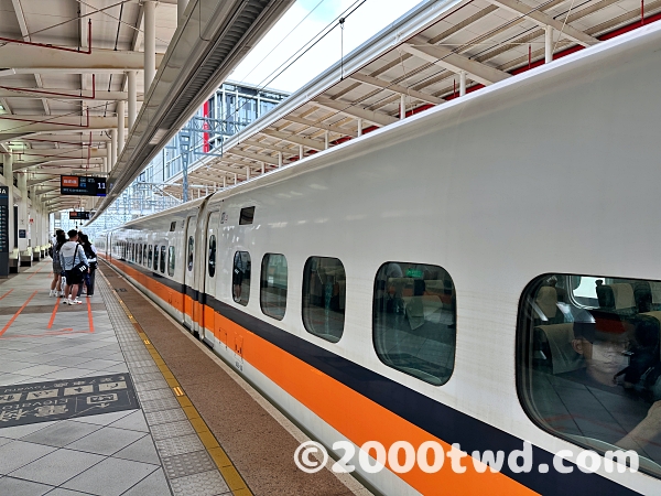 高鐵の高雄駅プラットフォーム