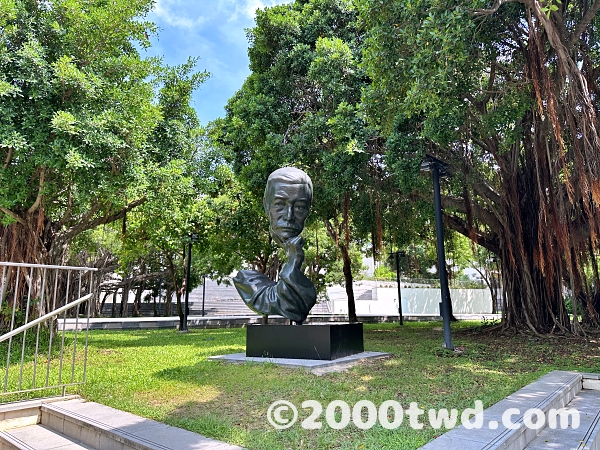 台南市美術館の屋外展示